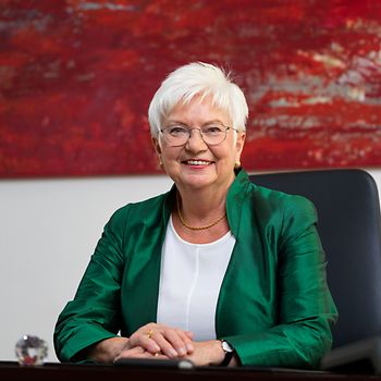 Porträt Gerda Hasselfeldt