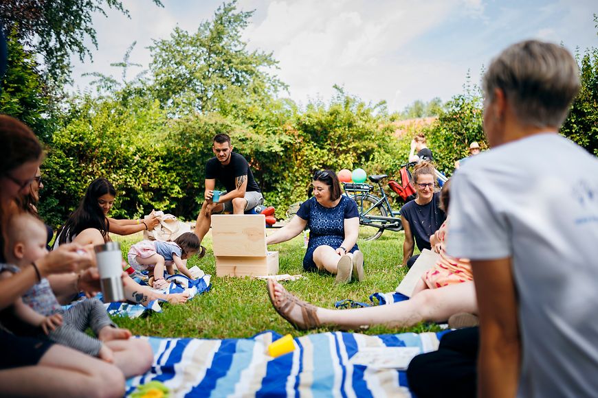 Fotos mit Ekin Deligöz auf der Kinderchancentour