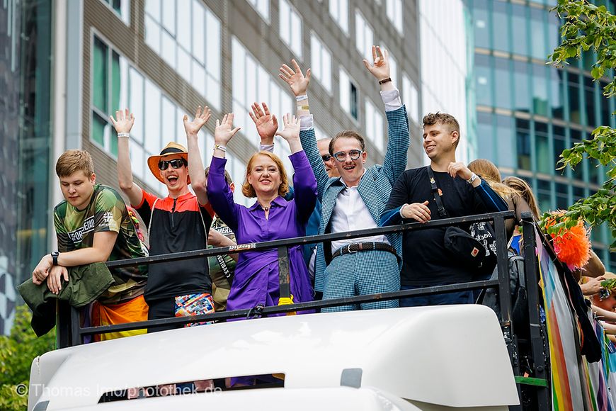 BMFSFJ - Das Bundesfamilienministerium Auf Dem Christopher Street Day